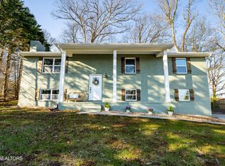 1339 Woodside Park Dr, Maryville, TN 37801