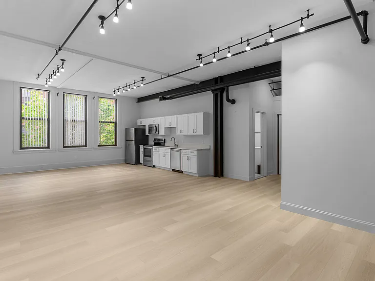 105 William St #205 — Photo 4