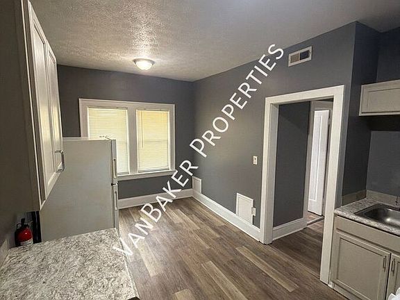 4th image of 3498 Bosworth Rd APT 3