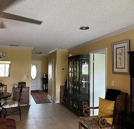 4th image of 306 Lake Helen Dr #306