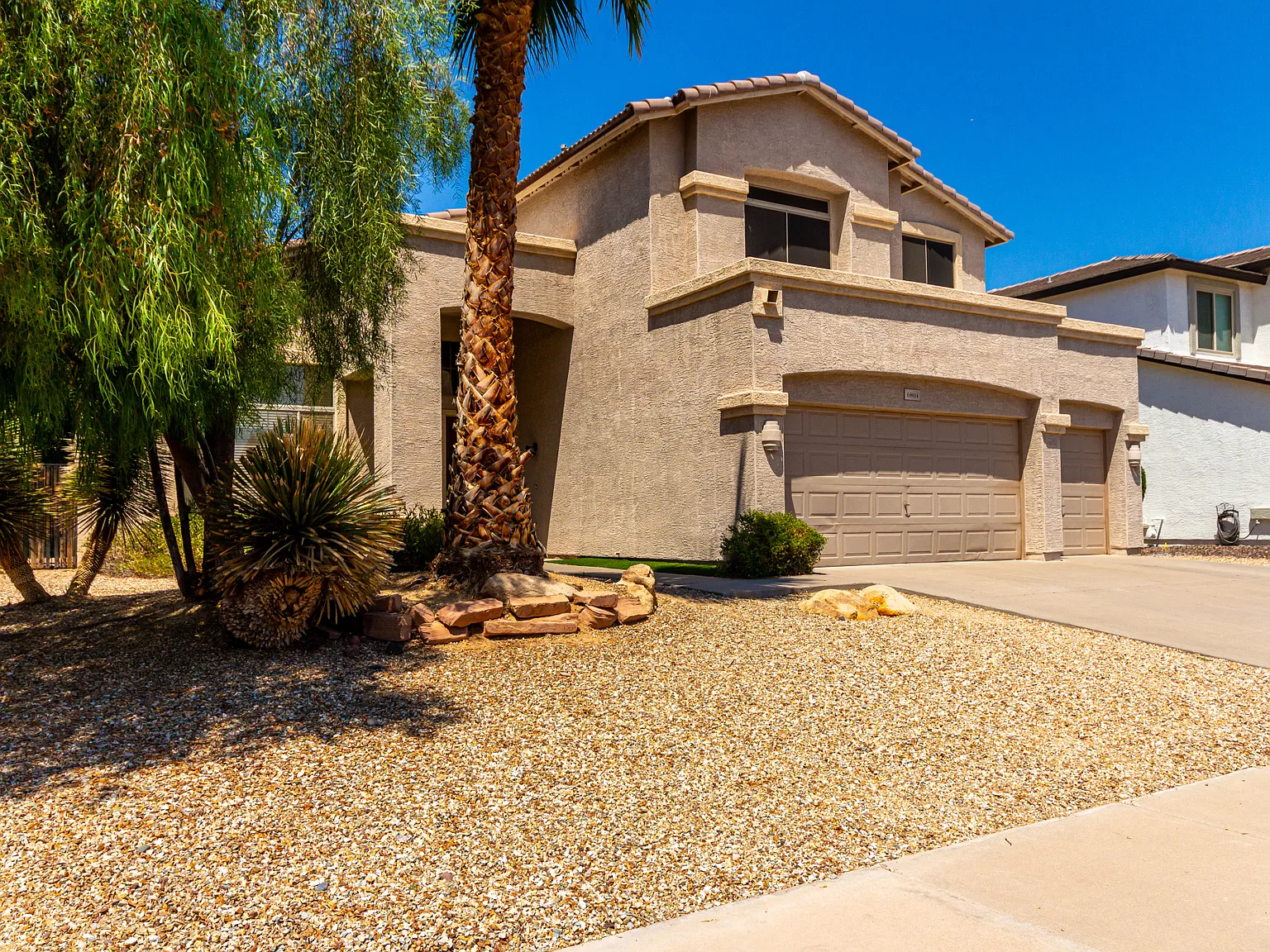 4 bed, 2890 sqft, $3,650 — Photo 3