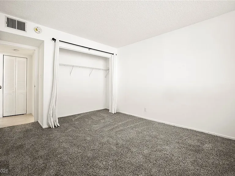 3930 University Center Dr #409 — Photo 9