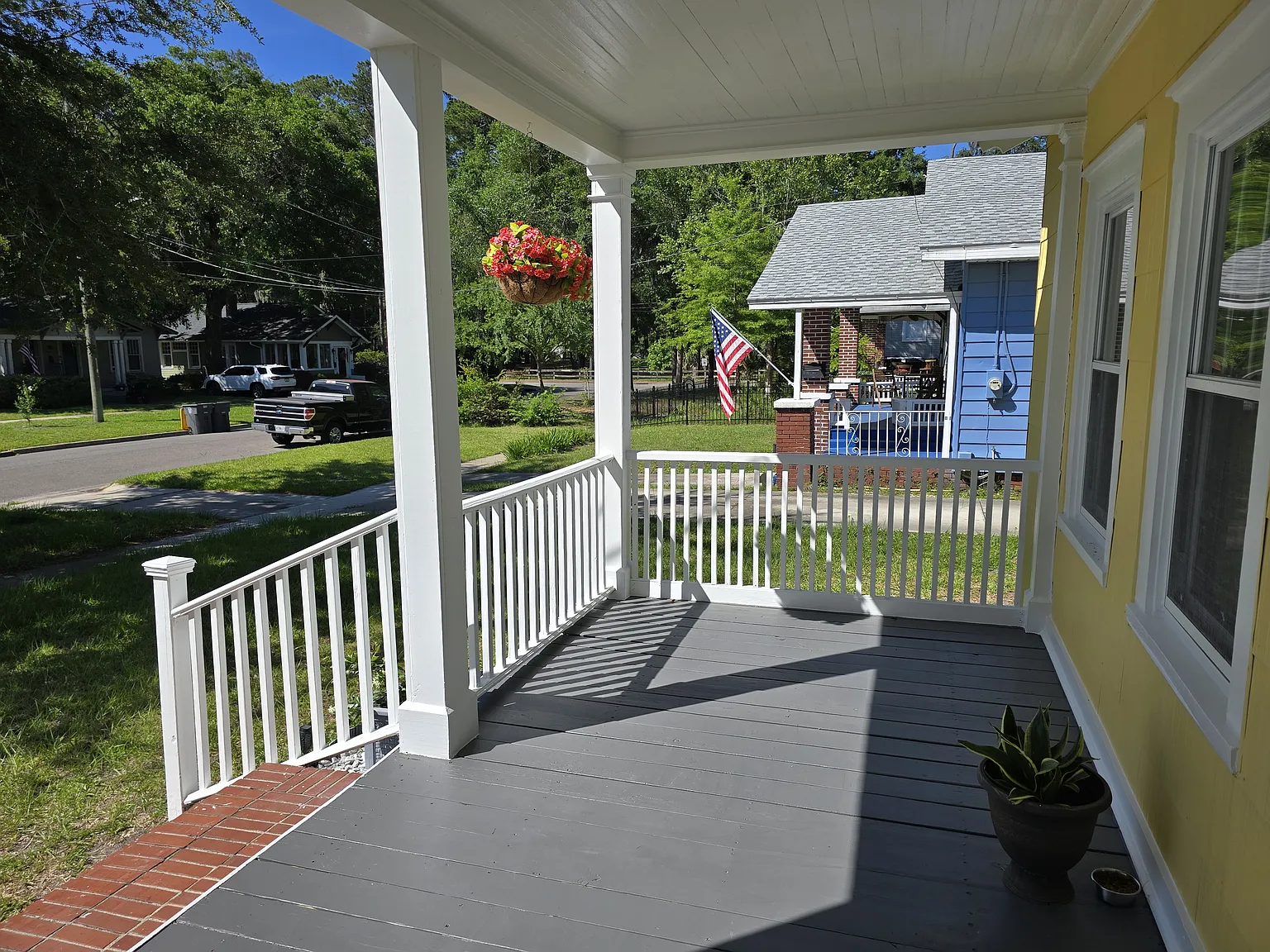 2 bed, 1004 sqft, $2,300 — Photo 3