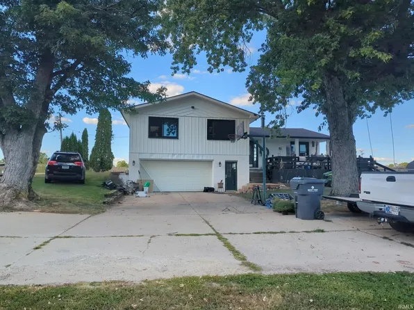 402 North St, Lewisville, IN 47352