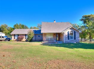 528 N White Oak Ave, Midwest City, OK 73130