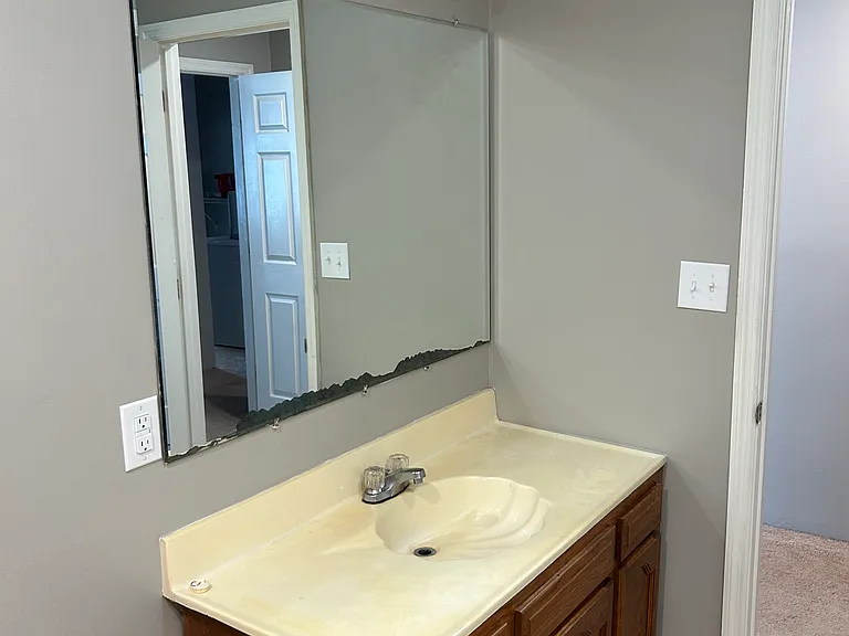1324 Virginia St — Photo 17