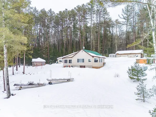 51 Myrlin Way, Laurentian Hills, ON K0J 1P0