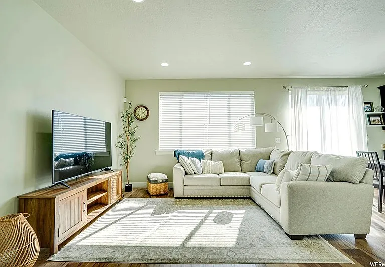 789 W Star Spangled Dr — Photo 6