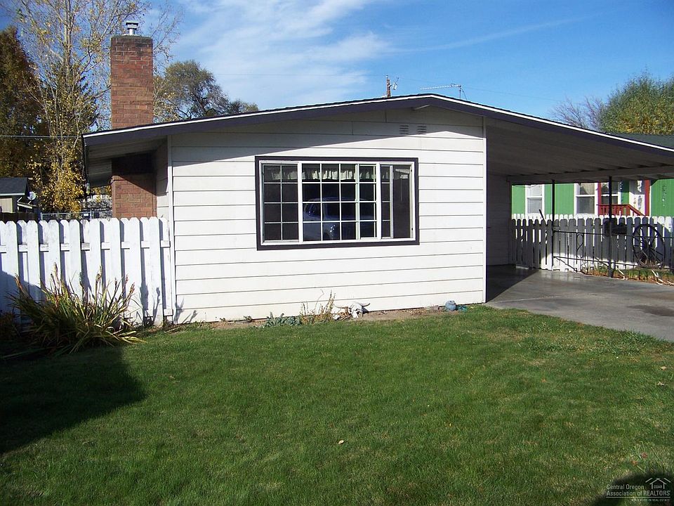 1st image of 243 SE 5th St