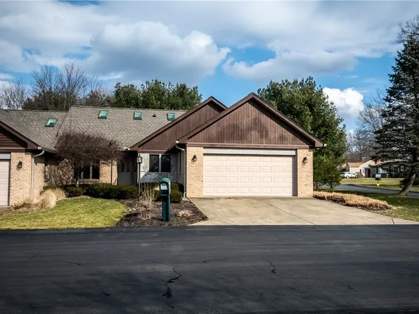 1550 Juniper Ct, Hermitage, PA 16148
