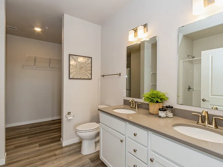 NewBo Lofts — Photo 28