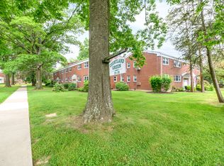 38 Courtland Ave APT 4, Stamford, CT 06902