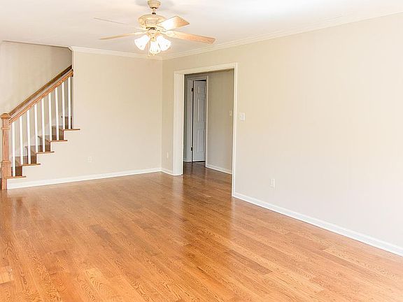 5th image of 40 Smokey Mountain Dr