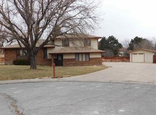 2210 Fairway Dr, Dodge City, KS 67801