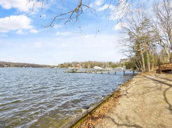 86 Riverside Dr, Severna Park, MD 21146