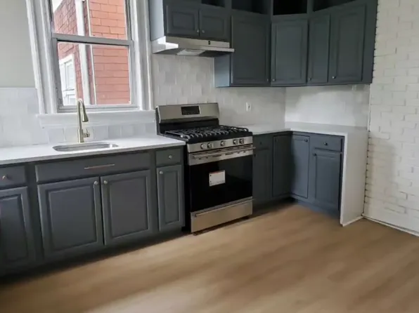 189 Boyd Avenue image 4 of 13