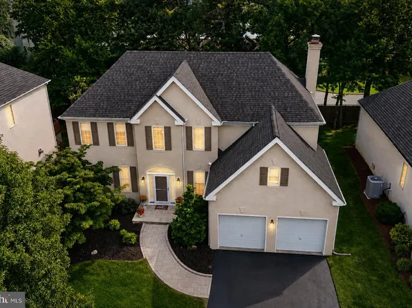 11 Kendall Ct, Wilmington, DE 19803