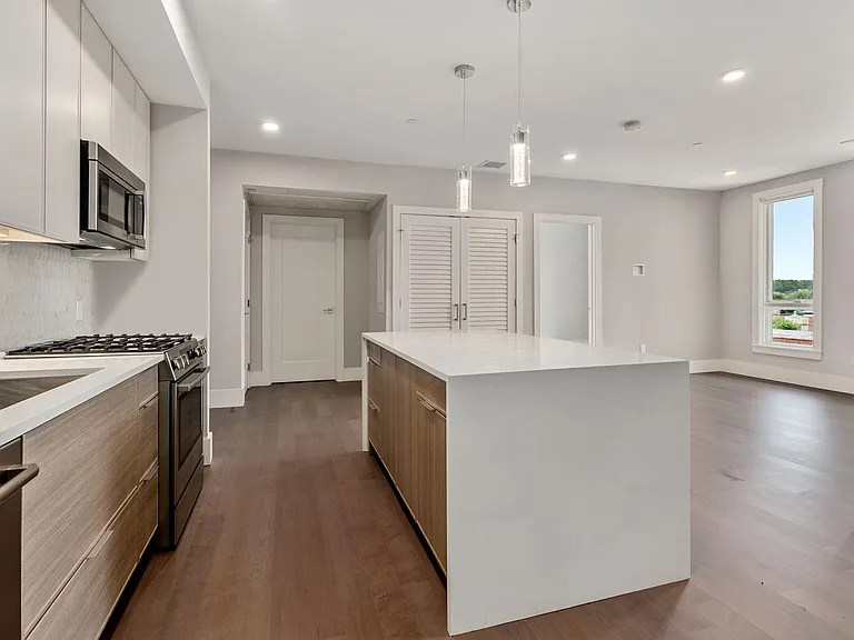 3193 Washington Street — Photo 77