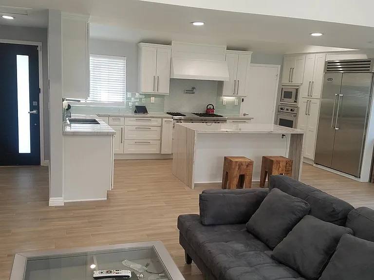 8428 Lurline Ave — Photo 15