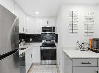 16 Daimler Dr #6, Capitol Heights, MD 20743