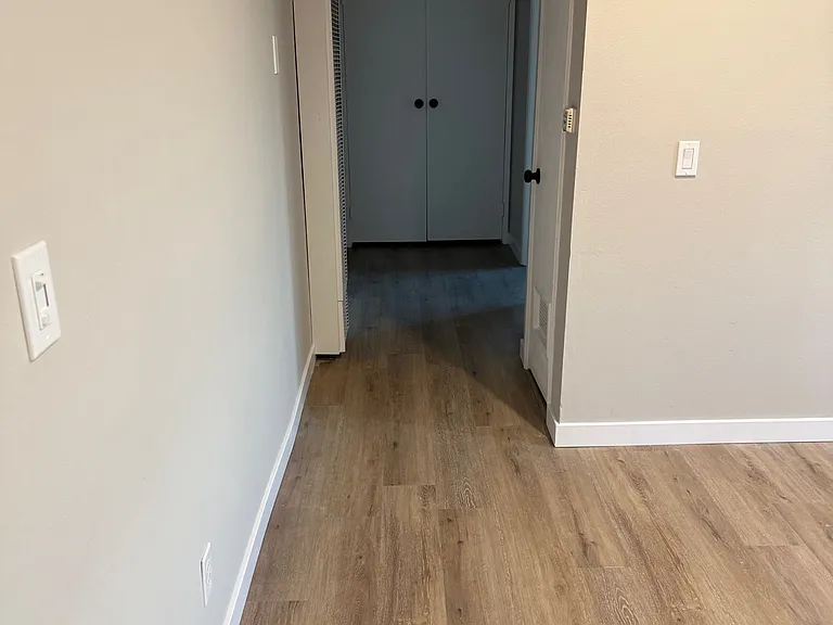 15830 S Vermont Ave #11 — Photo 9