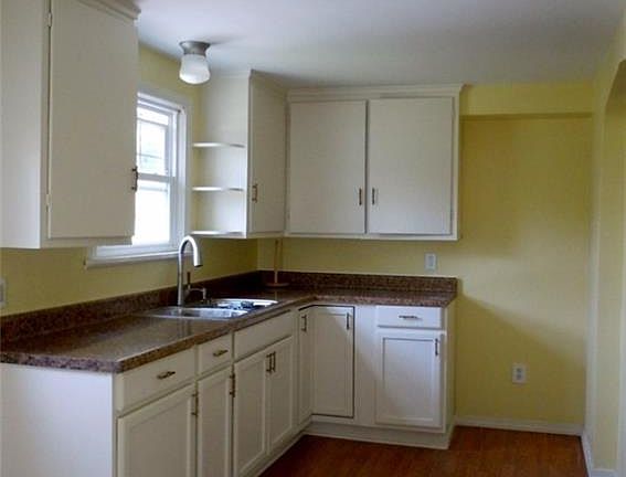 4th image of 18851 Pasnow Ave