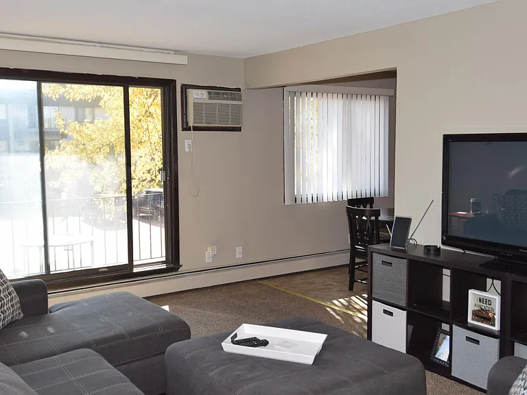 480 Fern St #302 — Photo 18