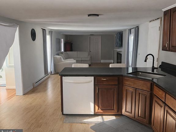 5th image of 1408 Blackiston Rd