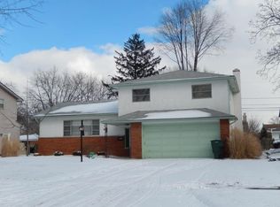 5700 Satinwood Dr, Columbus, OH 43229