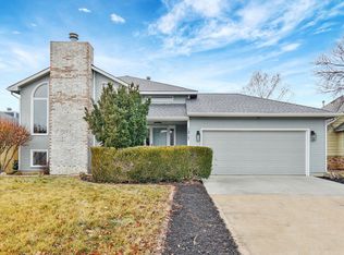 1217 S Stoneybrook Cir, Wichita, KS 67207