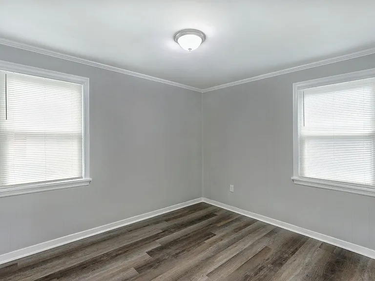 2212 Utah St — Photo 5