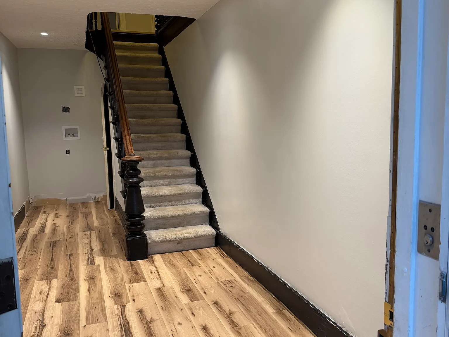 3 bed, 1500 sqft, $2,450 — Photo 2