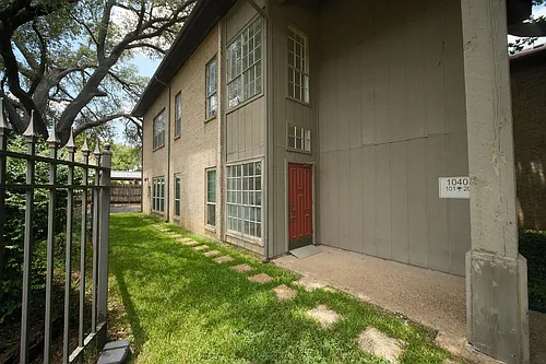 10401 High Hollows Dr #201 Photo 1