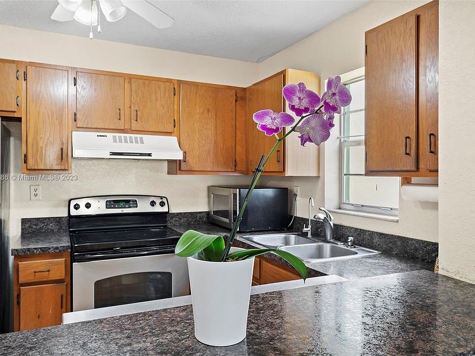 1st image of 4145 NW 90th Ave APT 201