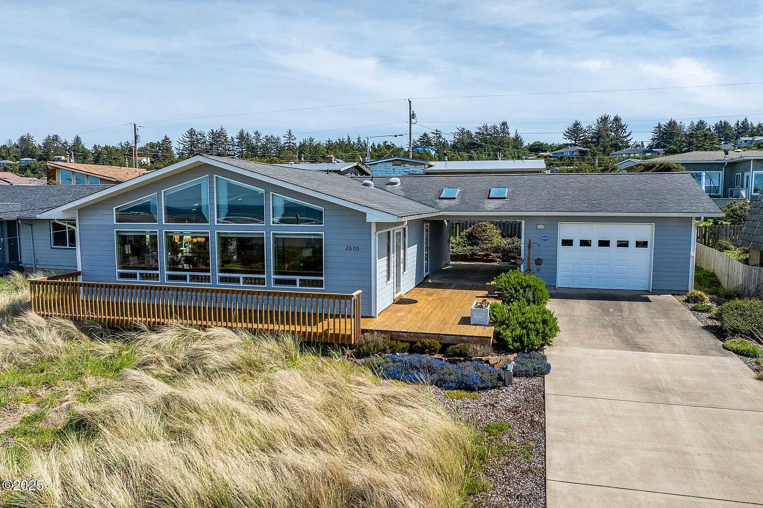 2605 NW Oceania Dr photo 1