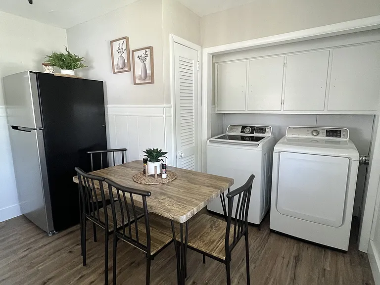 927 Maryland St #927 — Photo 3