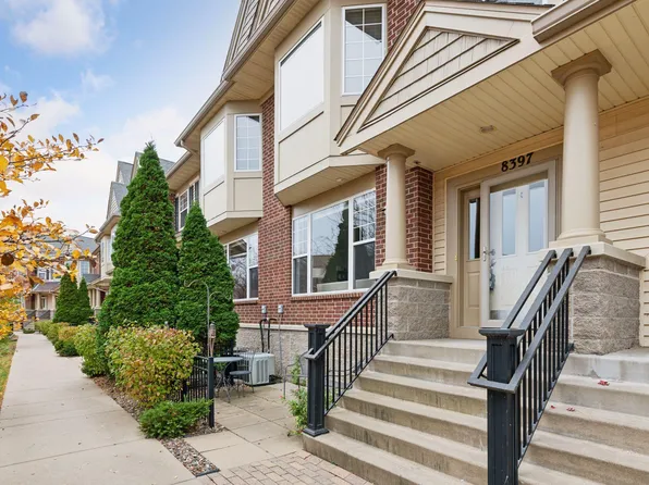 8397 Townsend Dr, Eden Prairie, MN 55344