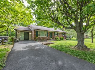 873 Clintonville Rd, Paris, KY 40361