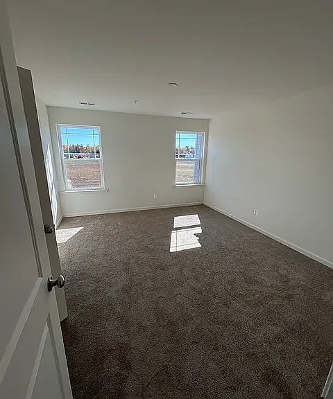 2504 Boeing Way — Photo 3