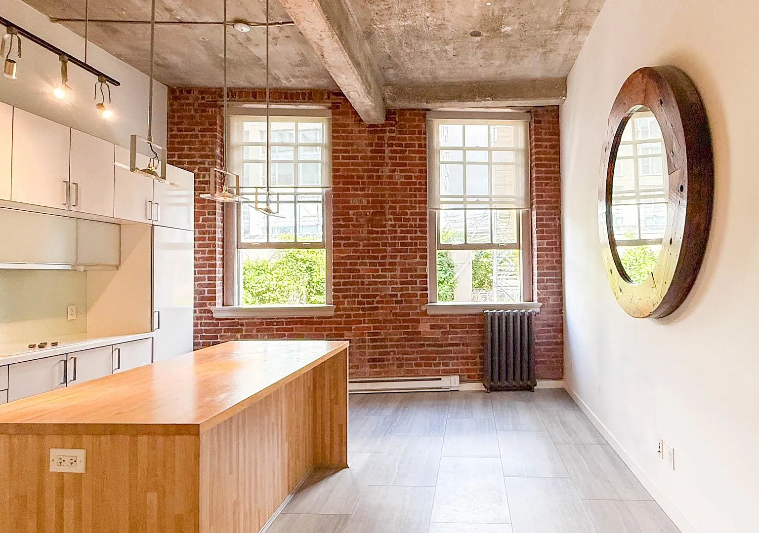 1 bed, 725 sqft, $2,500 — Photo 1
