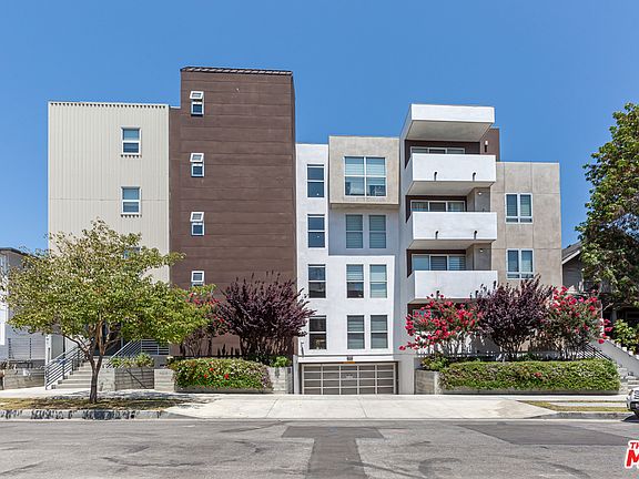 2nd image of 4813 Oakwood Ave Unit 102