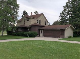 908 E Washington Ave, Cleveland, WI 53015