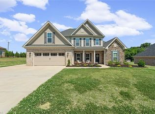139 Rosewood Dr, Winston Salem, NC 27127