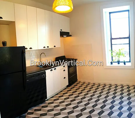 Rented by Brooklyn Vertical Inc. | media 23