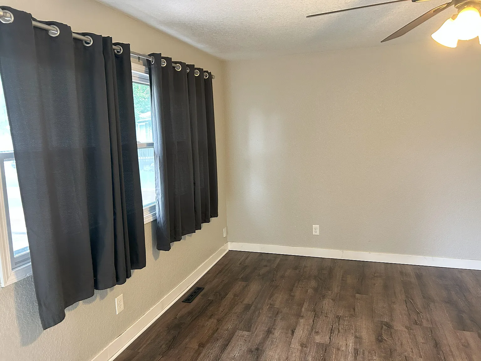 3 bed, 1144 sqft, $1,700 — Photo 4