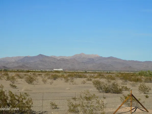 42531 Bear Hills Rd, Salome, AZ 85348