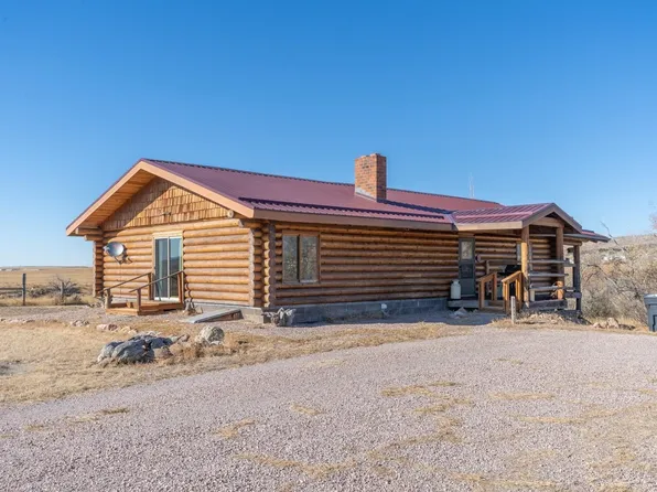 820 Bit Ave, Newcastle, WY 82701