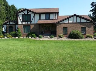 321 Cunningham Ln, New Castle, PA