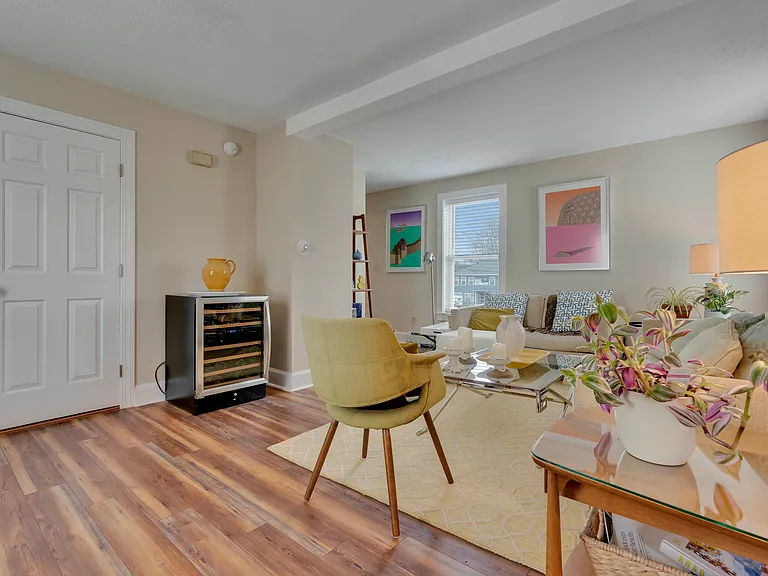 10 Dunn St #2 — Photo 6