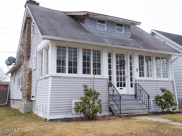 5 Lark Street, Troy, NY 12180